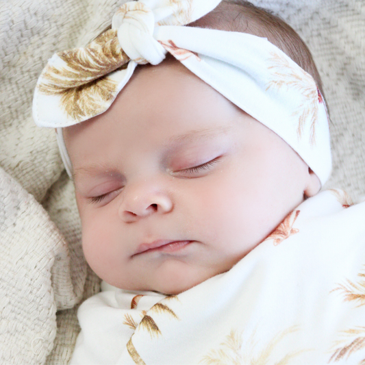 Summer Palm Top Knot