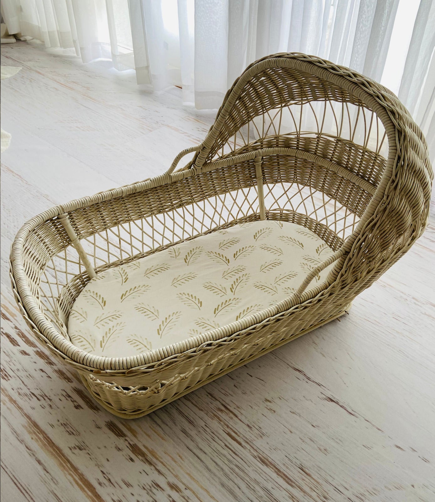 Fitted Jersey Cotton Bassinet sheet/Change Table Cover - Gold Fern